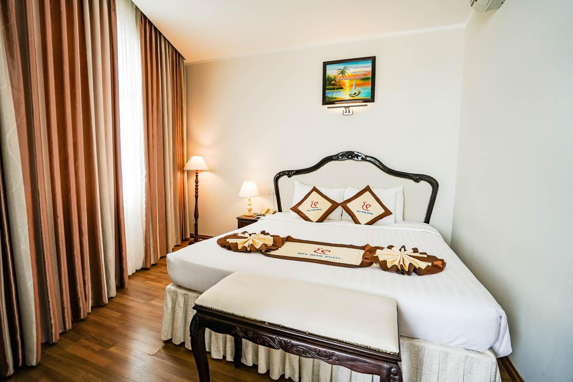 Hoa Binh 1 Hotel Long Xuyên Esterno foto
