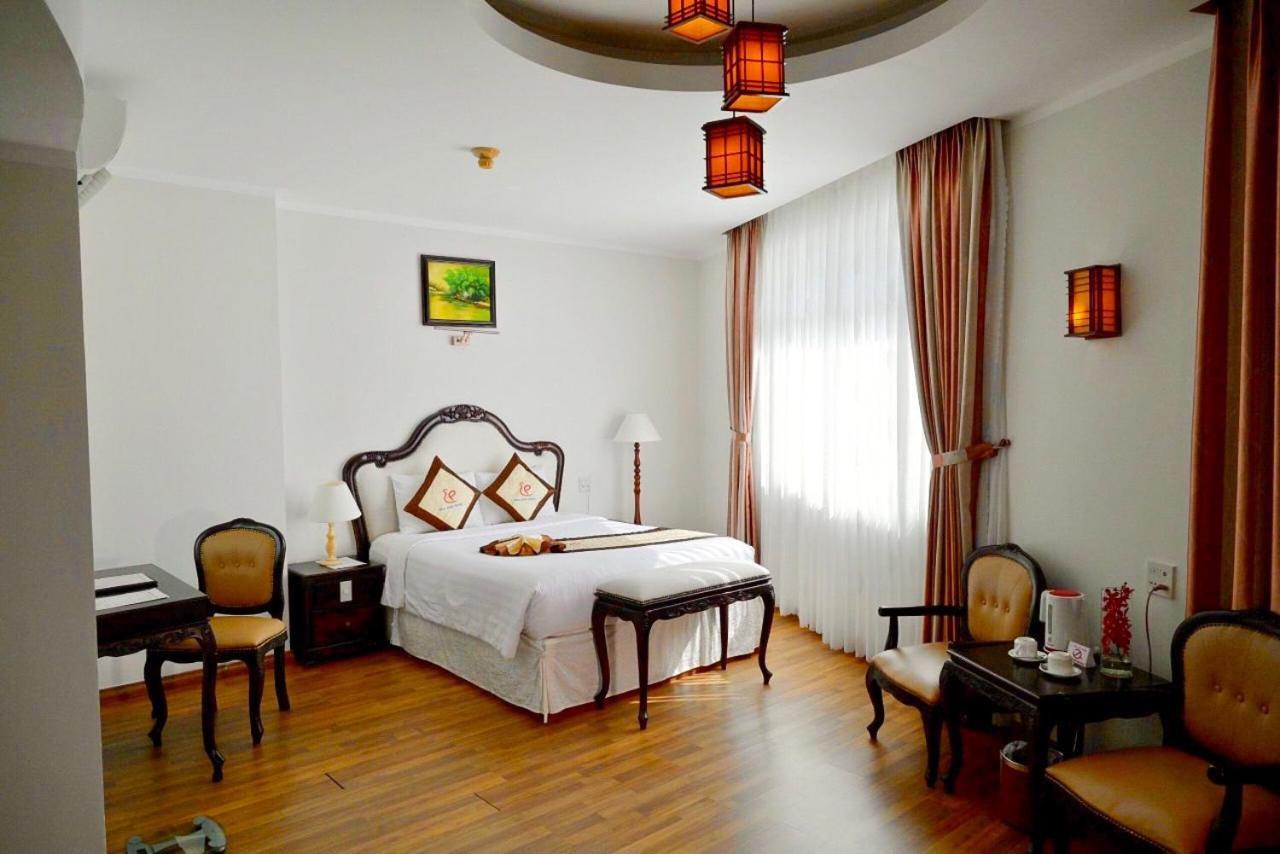 Hoa Binh 1 Hotel Long Xuyên Esterno foto